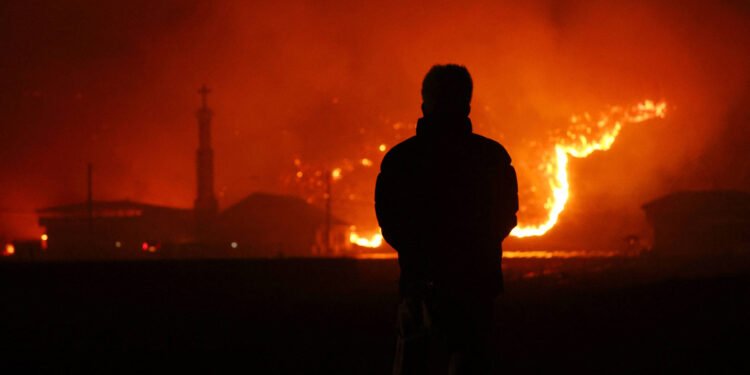 Coreia do Sul: Incêndios florestais deixam 18 mortos – 25/03/2025 – Mundo