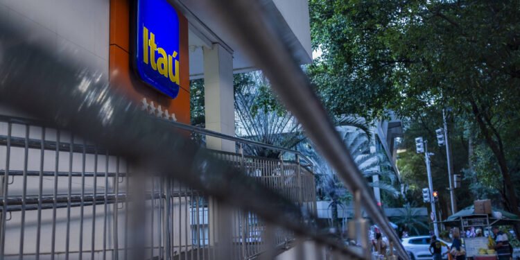 Itaú entra com nova ação contra ex-diretor financeiro – 26/03/2025 – Mercado