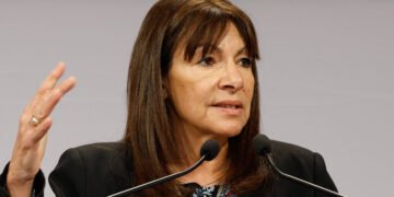 Cortes de Trump na saúde são graves, diz prefeita de Paris – 26/03/2025 – Mundo