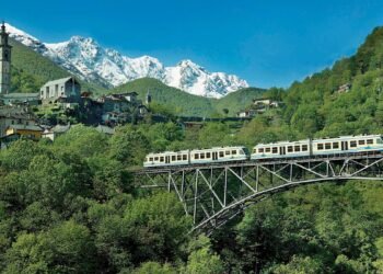 Trens panorâmicos guiam viagem pelas paisagens da Suíça – 26/03/2025 – Turismo