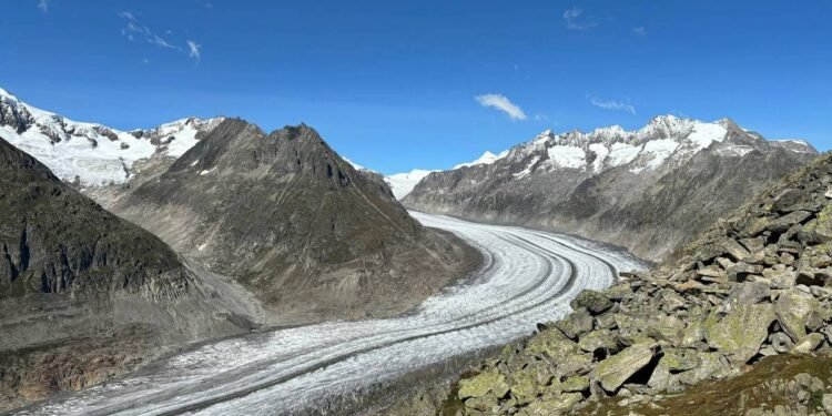 Como é o ‘turismo fim do mundo’ na maior geleira dos Alpes – 26/03/2025 – Turismo