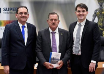 Candidato a professor da USP apresenta cartas de ministros – 27/03/2025 – Educação