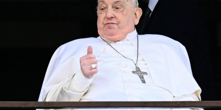 Papa fará bênção de Páscoa após internação, diz Vaticano – 27/03/2025 – Mundo