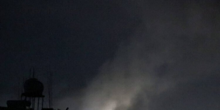 Juiz dos EUA proíbe governo de apagar mensagens vazadas – 27/03/2025 – Mundo