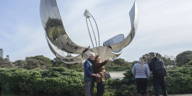 Turismo na Argentina tem maior queda desde pandemia – 28/03/2025 – Mercado