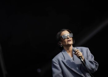 Marina Lima canta com Pabllo Vittar no Lollapalooza – 29/03/2025 – Ilustrada