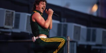 Lollapalooza de Benson Boone, Tate McRae se rende a TikTok – 29/03/2025 – Ilustrada