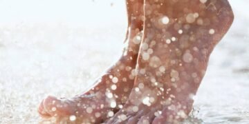 Com que frequência devemos lavar os pés? – 30/03/2025 – Equilíbrio e Saúde