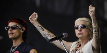 Lollapalooza:Ca7riel e Paco Amoroso fazem show irreverente – 30/03/2025 – Ilustrada