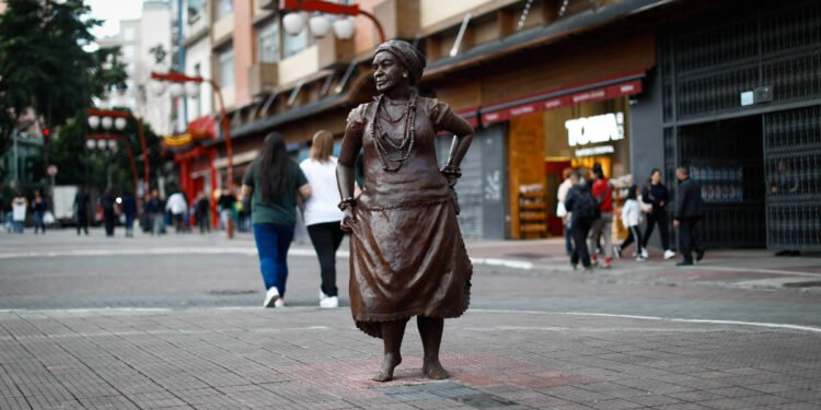 Estátuas de pessoas negras não têm data de entrega em SP – 31/03/2025 – Guia Negro