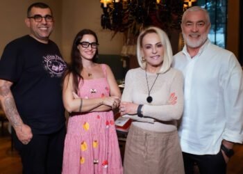 Ana Maria Braga encontra chefs de novo programa; veja foto – 31/03/2025 – Outro Canal