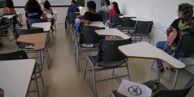 MEC diz que vai divulgar Censo Escolar no próximo dia 9 – 02/04/2025 – Educação