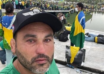 PGR pede prisão de Léo Índio, acusado do 8/1 que foi para a Argentina – 01/04/2025 – Poder