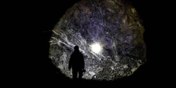 Preços de minerais disparam com aumento de gasto militar – 02/04/2025 – Mercado