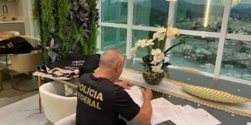 Grupo de fraude bancária é alvo de operação da PF – 01/04/2025 – Mercado