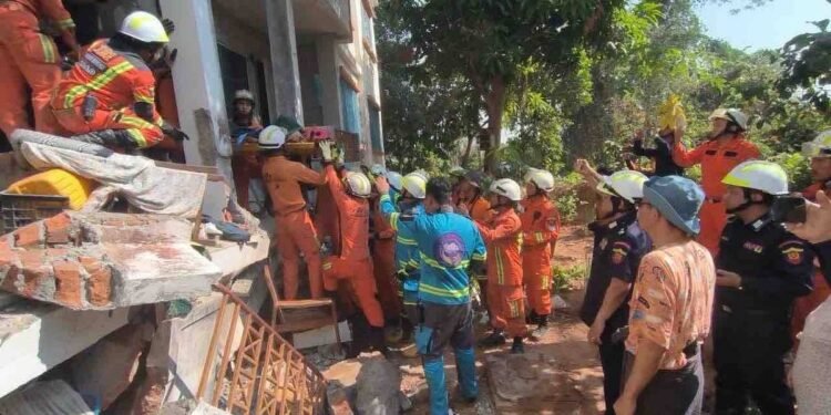 Mulher é resgatada 91 horas após terremoto em Mianmar – 01/04/2025 – Mundo