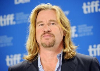 Val Kilmer, estrela de ‘Batman Eternamente’, morre aos 65 anos – 02/04/2025 – Ilustrada