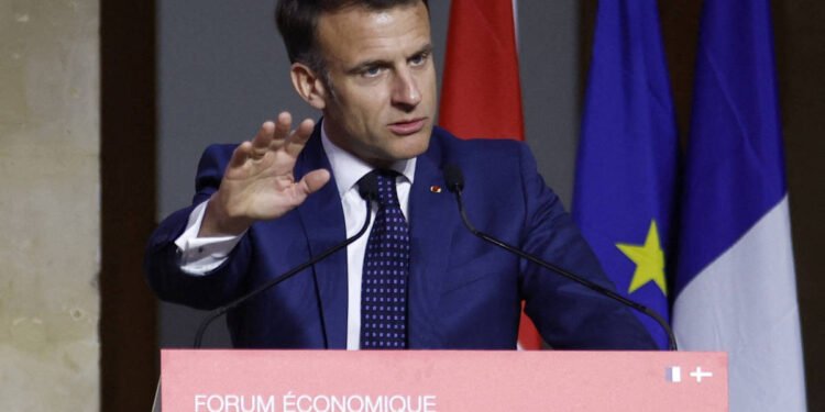 Macron defende independência judicial após caso Le Pen – 02/04/2025 – Mundo