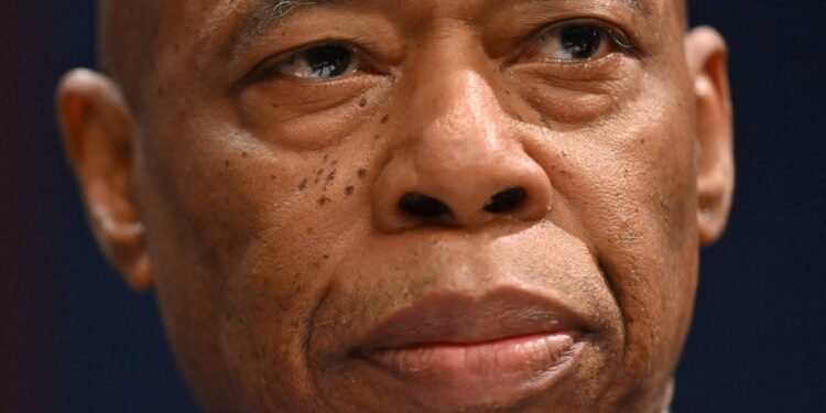 Juiz arquiva acusações contra prefeito de Nova York – 03/04/2025 – Mundo