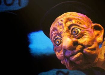 Caravan Maschera faz mostra gratuita de teatro de bonecos – 02/04/2025 – Ilustrada