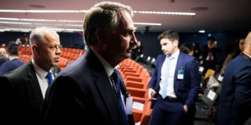 STF nega pedido de vereadora do PT para prender Bolsonaro – 02/04/2025 – Poder